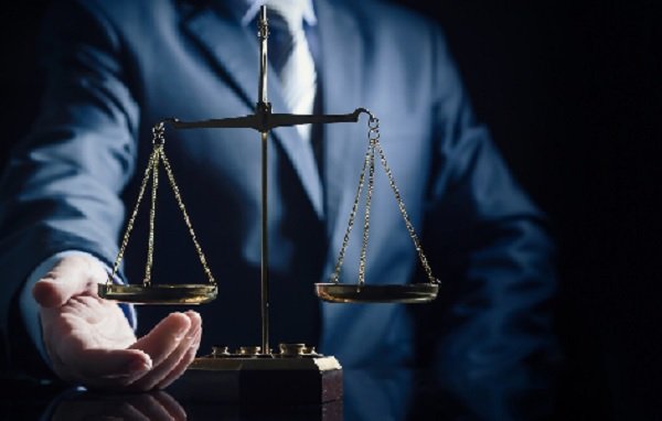 Pengacara Hukum Persaingan Usaha Tidak Sehat